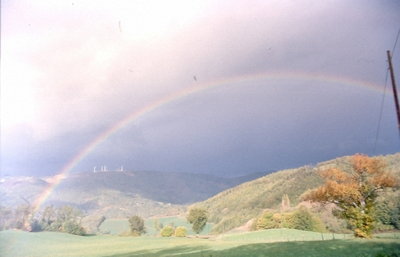 Le pale e l'arcobaleno

Clicca sulla foto per ingrandirla 